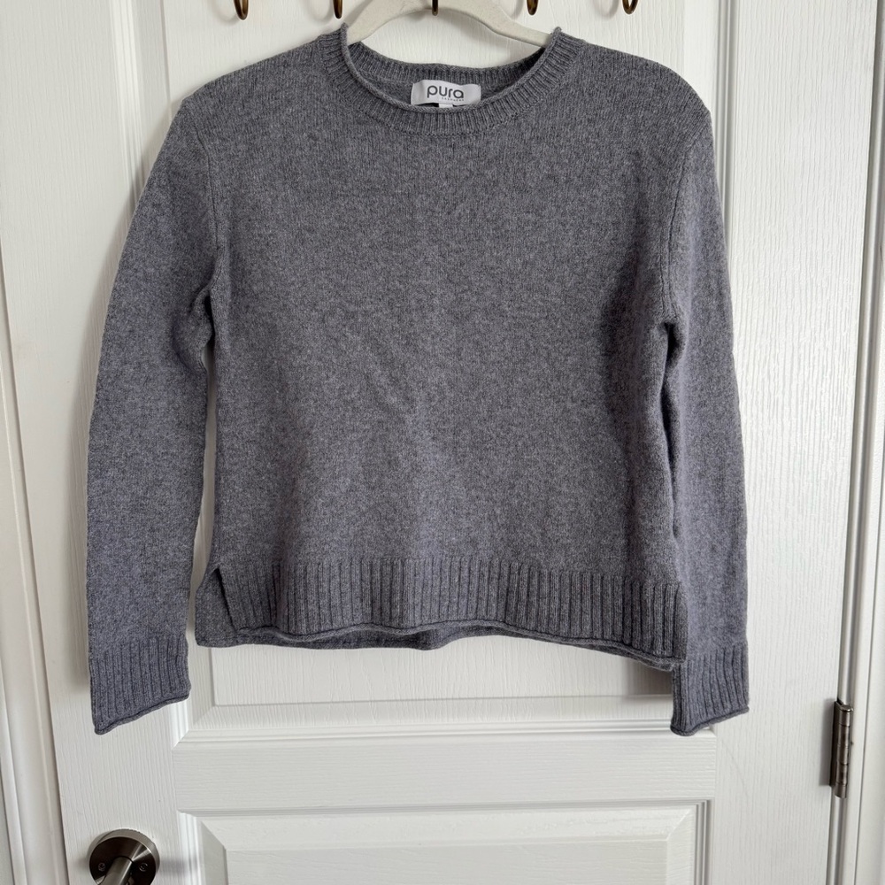 Pura Cashmere Heather Gray Crew Neck Sweater